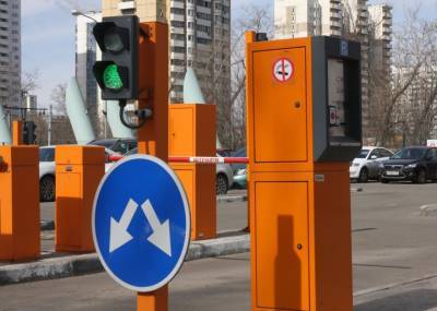 Александр Беглов - Смольный увеличит количество перехватывающих автостоянок в городе для улучшения экологии - karpovka.com - Санкт-Петербург