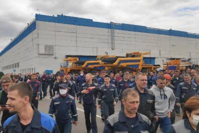 Работники БелАЗа заявили о своей аполитичности - govoritmoskva.ru - Москва