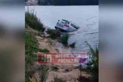 Рыбаки из Калуги приехали в Смоленскую область на рыбалку и утопили авто - rabochy-put.ru - Смоленская обл. - Десногорск