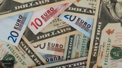 Руслан Гринберг - Экономисты ожидают укрепления доллара и евро к рублю осенью - smartmoney.one - Россия