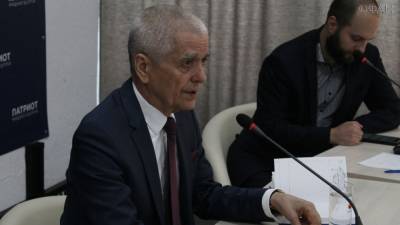 Алексей Навальный - Геннадий Онищенко - Онищенко рассказал о возможных причинах госпитализации Навального - riafan.ru - Москва - Россия - Санкт-Петербург - Томск