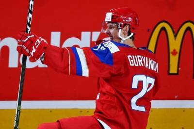 Денис Гурьянов - Гурьянов первым из россиян забросил четыре шайбы в матче плей-офф НХЛ - aif.ru - шт. Колорадо