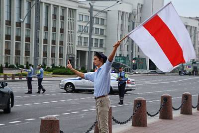 Евросоюз призвал Белоруссию закрыть дело о попытке захвата власти - lenta.ru - Белоруссия