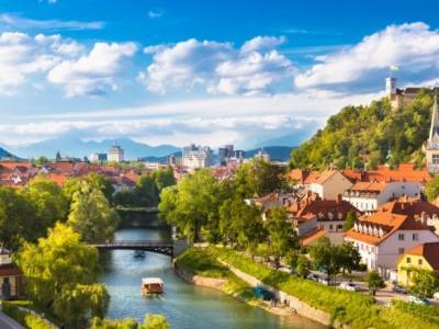 Словения вводит обязательный карантин для украинцев - unn.com.ua - Австрия - Украина - Киев - Египет - Словения