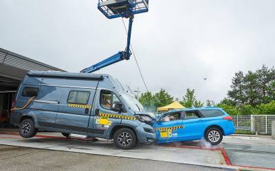 Автодом опасен? Провели краш-тест - zr.ru