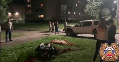 В Черняховске Ford сбил мотоциклиста, мужчину госпитализировали (видео) - klops.ru - county Ford - Черняховск