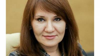 Александр Дрозденко - Светлана Бессараб - Депутат Госдумы позитивно отозвалась о социальных гарантиях, которые собираются вводить в Ленобласти - piter.tv - Ленинградская обл.
