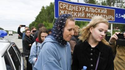 Ксения Собчак - В нападении на съемочную группу Собчак в храме на Урале нашли признаки преступления - 5-tv.ru - Свердловская обл. - Верхняя Пышма - Среднеуральск - Следственный Комитет