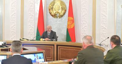 Александр Лукашенко - Лукашенко пообещал разобраться с кризисом в стране "в ближайшие дни" - ren.tv - Белоруссия - Минск - Протесты