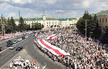 «Город ожил не только массой бело-красно-белых флагов, но и его жителями» - charter97.org