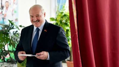 Александр Лукашенко - Лукашенко обвинил США в белорусских протестах - gazeta.ru - США - Вашингтон - Белоруссия - Варшава