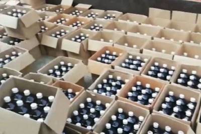 Вино, коньяк, чача: в Краснодарском крае полицейские закрыли подпольный цех по производству алкоголя - kubnews.ru - Краснодарский край - Кубань - Темрюк