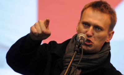 Алексей Навальный - Политологи спорят, кому выгодно отравление Навального - bloknot.ru