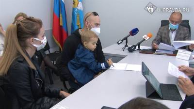 Викторий Чирков - Дольщикам помочь деньгами, к застройщикам – прикрепить ревизоров. Кто в Ульяновске занимается проблемами недостроев - ulpravda.ru - Россия - Ульяновск - Ульяновская