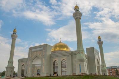Ахмат-Хаджи Кадыров - В Чечне открыли новую мечеть на 15 тыс. человек - etokavkaz.ru - респ. Чечня