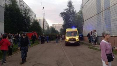 Очевидцы рассказали подробности ЧП в жилом доме в Ярославле - 5-tv.ru - Ярославль