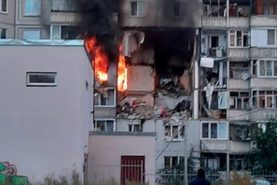 Стало известно о поисках под завалами дома в Ярославле женщины и ребенка - lenta.ru - Ярославль