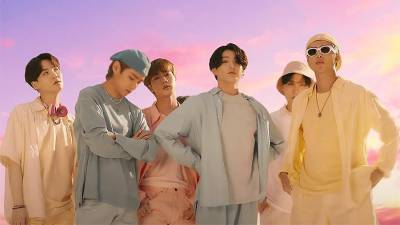 Новый клип BTS набрал более 101 млн просмотров за сутки - iz.ru - Израиль