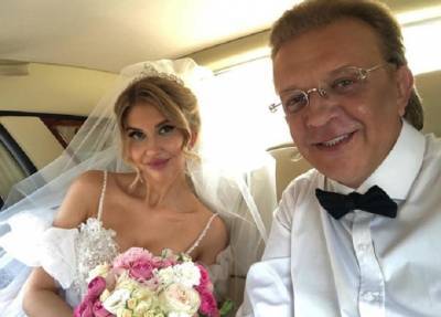 Дан Борисов - Роман Жуков - В 53 года певец Рома Жуков женился на 28-летней модели, бросив ради нее шестерых детей - province.ru