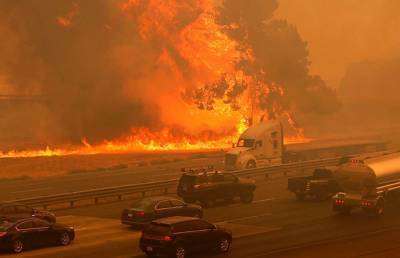 Ньюсома Гэвин - В Калифорнии эвакуируют почти 120 тыс. человек из-за пожаров - ont.by - шт. Калифорния