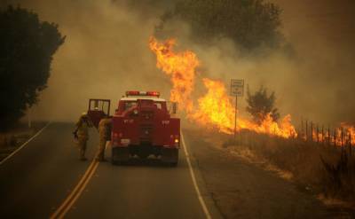 Ньюсома Гэвин - Пожары в Калифорнии: эвакуируют свыше 120 тысяч человек - inform-ua.info - шт. Калифорния