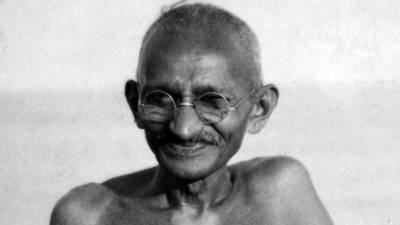 Махатма Ганди - Очки Махатмы Ганди ушли с молотка за рекордные $340 тысяч - gazeta.ru - Англия - Индия - Голландия - Юар
