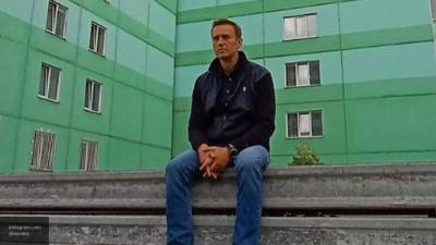 Алексей Навальный - Руслан Осташко - Навального будут обследовать в берлинской клинике до 24 августа - politros.com - Москва - Россия - Германия - Омск - Томск