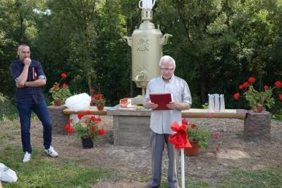 В деревне Каменка в Серпухове появился памятник самовару - serp.mk.ru