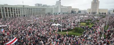 Александр Лукашенко - В Минске акция протеста оппозиции собрала до 250 тысяч человек - runews24.ru - Белоруссия - Минск