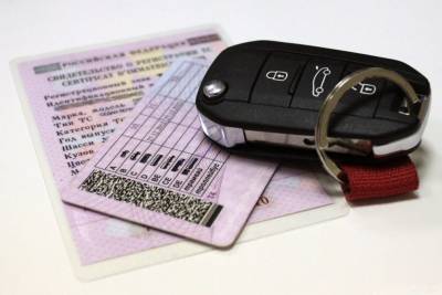 Жители Удмуртии могут обменять водительские удостоверения без очередей - gorodglazov.com - респ. Удмуртия
