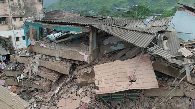 Из-под завалов рухнувшего в Индии жилого дома спасли около 60 человек - iz.ru - Израиль - Индия - штат Махараштра - Мумбаи