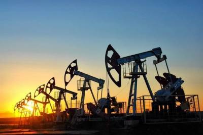 Цены на нефть меняются разнонаправленно из-за угрозы урагана в Мексиканском заливе - minfin.com.ua - Лондон - Нью-Йорк