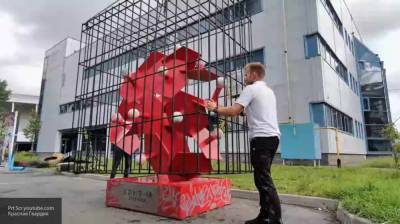 Александр Беглов - Памятник победе над коронавирусом появился в Петербурге - newinform.com - Санкт-Петербург