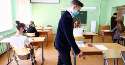 Светлана Трусенева - Из-за пандемии первая смена в калининградских школах закончится позже на час - klops.ru - Калининград