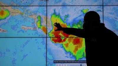 Штормовое предубеждение: как изменят ураганы в США нефтяные цены - smartmoney.one - США