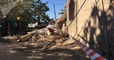 Трех человек вытащили из-под завалов дома в Ереване: Пашинян сообщил детали – видео - ru.armeniasputnik.am - Армения - Ереван