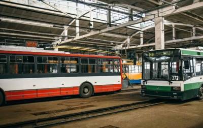В Черновцах все троллейбусы остановили перевозки - korrespondent.net - Киев - Черновцы