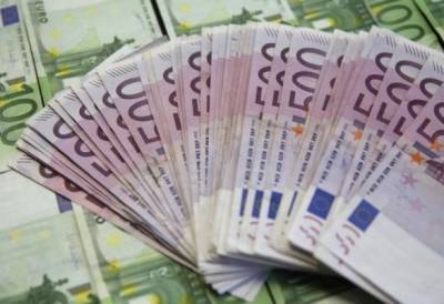Российские банки вводят комиссии за ведение счетов в евро - eadaily.com