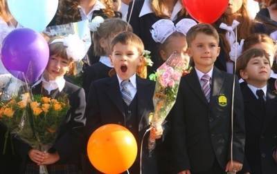 Валентин Мондриевский - Власти Киева заявили о готовности школ к первому звонку 1 сентября - korrespondent.net - Киев