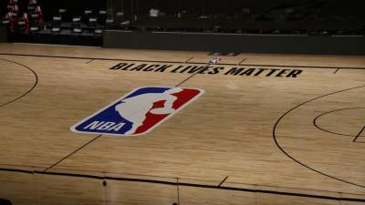 Крис Пол - Джейкоб Блейк - Источник назвал имена баскетболистов, убедивших остальных игроков возобновить плей-офф НБА - russian.rt.com - штат Висконсин - штат Оклахома
