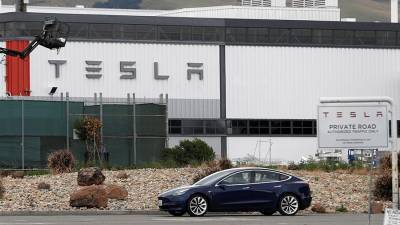 Илон Маск - Егор Крючков - Маск назвал завод Tesla в Неваде целью арестованного в США россиянина - iz.ru - Россия - США - шт. Невада