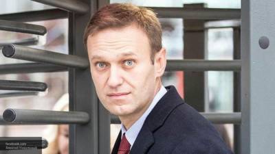 Алексей Навальный - Ангела Меркель - Ветеран СВР назвал Навального жертвой провокаций спецслужб Запада - newinform.com - Германия