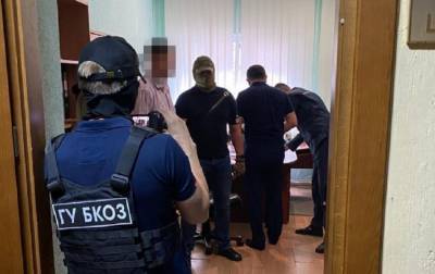 В Киеве задержали на взятке сотрудника ГСЧС - rbc.ua - Украина - Киев