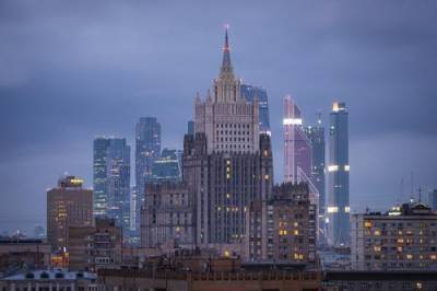 В МИДе РФ недовольны решением США разрешить применение силы к журналистам - argumenti.ru - Россия - США