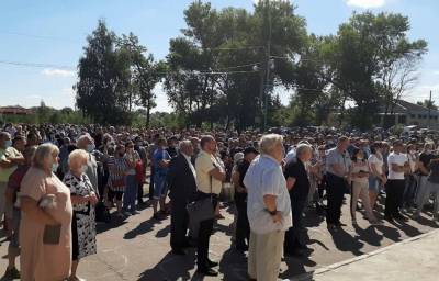 На Харьковщине жители села требуют выселить ромов: на протест собралось более 500 человек - sharij.net - район Балаклейский
