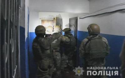 На Луганщине спецназ устроил штурм квартиры, - korrespondent.net - Луганская обл. - Рубежное - Донбасс