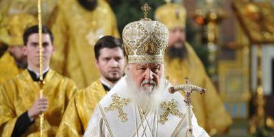 патриарх Кирилл - Патриарх Кирилл объяснил, кто и зачем распространяет слухи о его богатстве - ruposters.ru - Русь