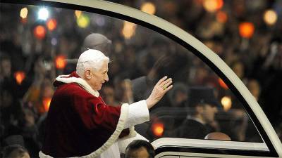 Франциск - Бенедикт XVI (Xvi) - Маттео Бруни - СМИ сообщили о серьезной болезни бывшего папы римского Бенедикта XVI - iz.ru - Германия