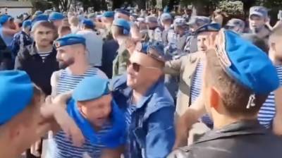 Настоящую бойню устроили в центре Москвы, досталось и силовикам: видео безумия - popcorn.politeka.net - Россия