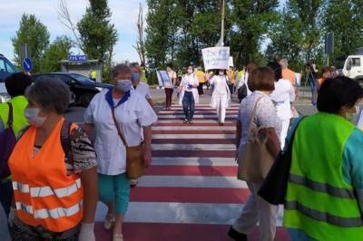 Во Львовской области работники психбольницы заблокировали трассу "Киев-Чоп" - vkcyprus.com - Киев - Львовская обл. - район Николаевский